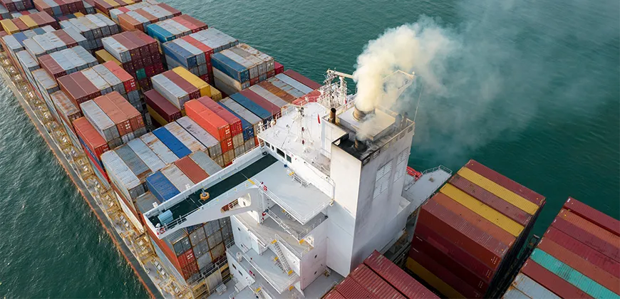 Decarbonizing the marine sector